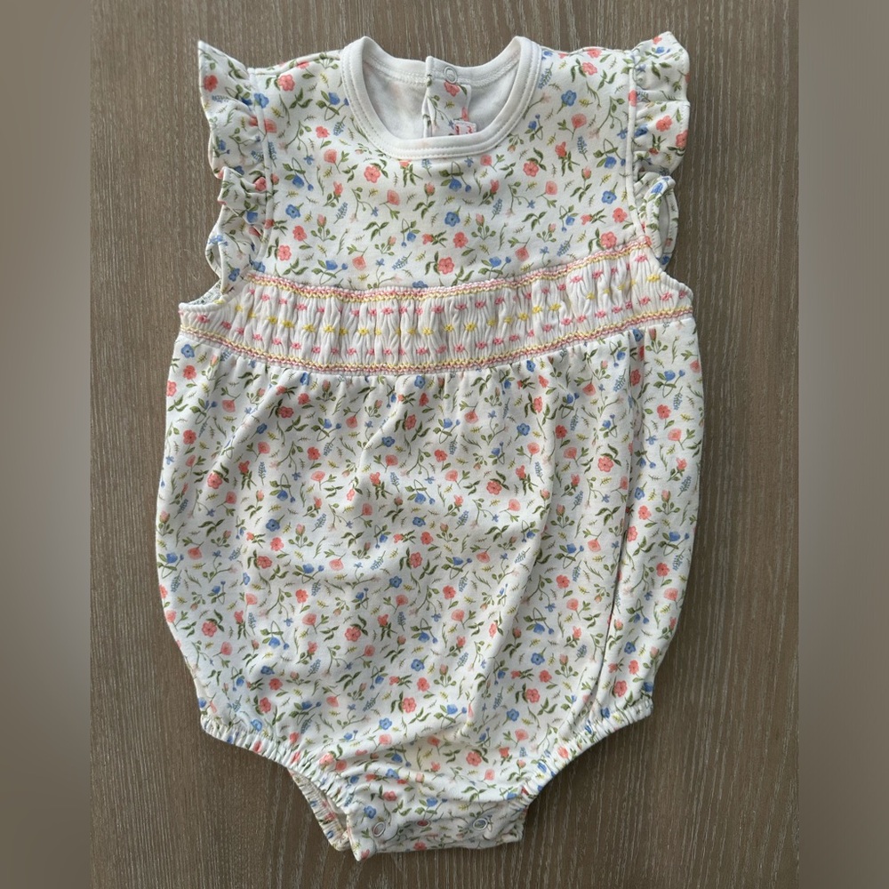 Pineapple Sunshine floral Madison Smocked Bubble, Size 12m, excellent condition - Picture 3 of 9